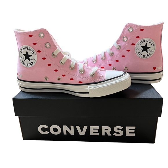 Converse Chuck Taylor All Star Embroidered Lips Limited Edition - Picture 3 of 5